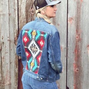 LEVI’S Aztec print jacket